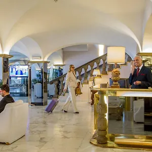 Otel Shangri-la By Omnia ****