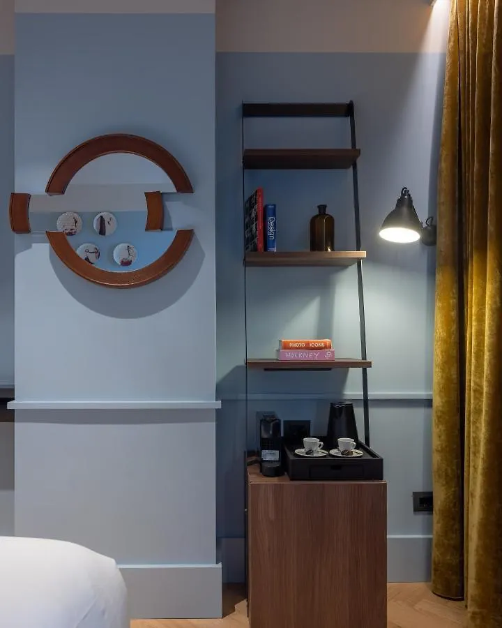 Urban Hive Milano Hotel 4*,