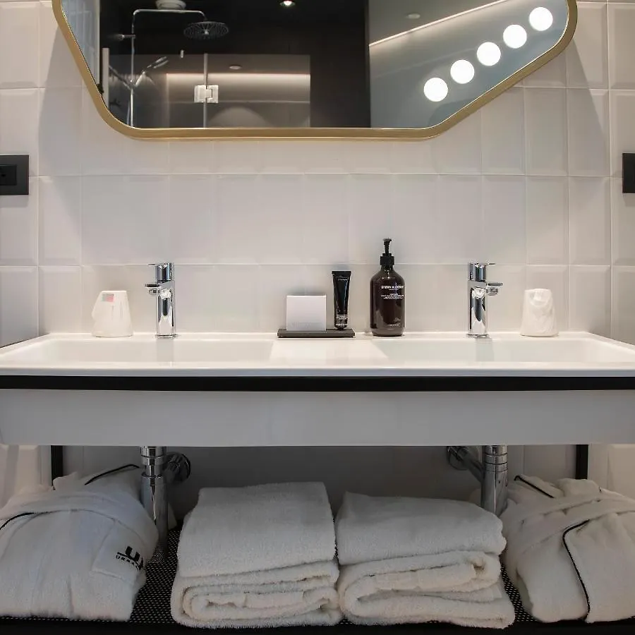 Urban Hive Milano Hotel